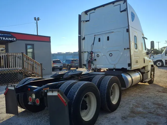 2018 FREIGHTLINER/MERCEDES CASCADIA 125