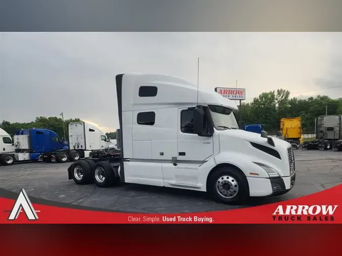 2020 VOLVO VNL760