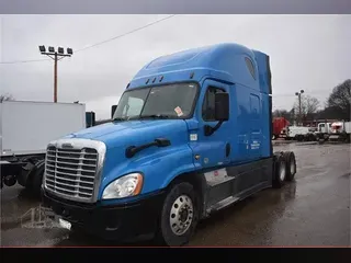 2015 FREIGHTLINER CASCADIA 125