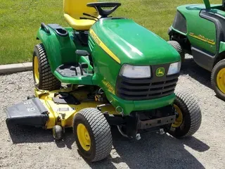 2012 John Deere X724
