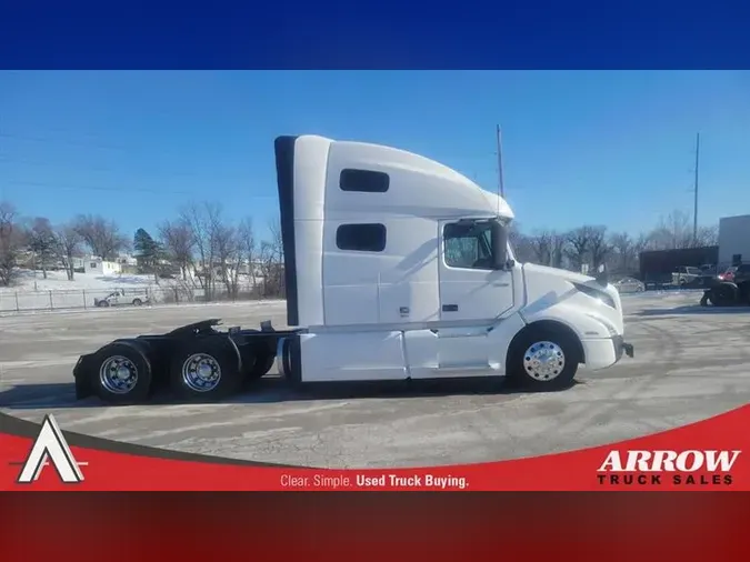 2021 VOLVO VNL64T760