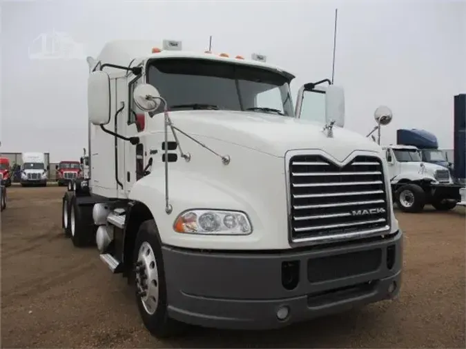 2014 MACK PINNACLE CXU613c49d7675411e0ee5f608ad2c2c77b9b9