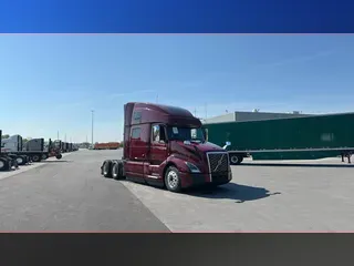 2022 Volvo VNL