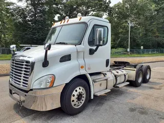 2019 FREIGHTLINER/MERCEDES CASCADIA 113