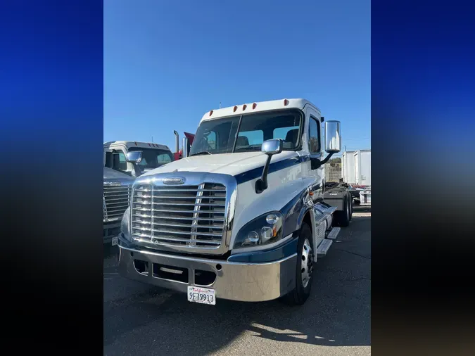 2018 FREIGHTLINER/MERCEDES CASCADIA 125c4a30dd9113a8fee9389e583b29ef1ac