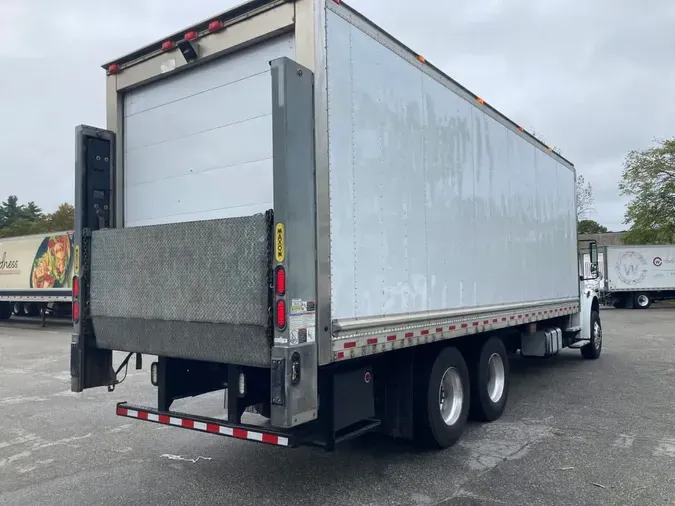 2017 FREIGHTLINER/MERCEDES M2 106