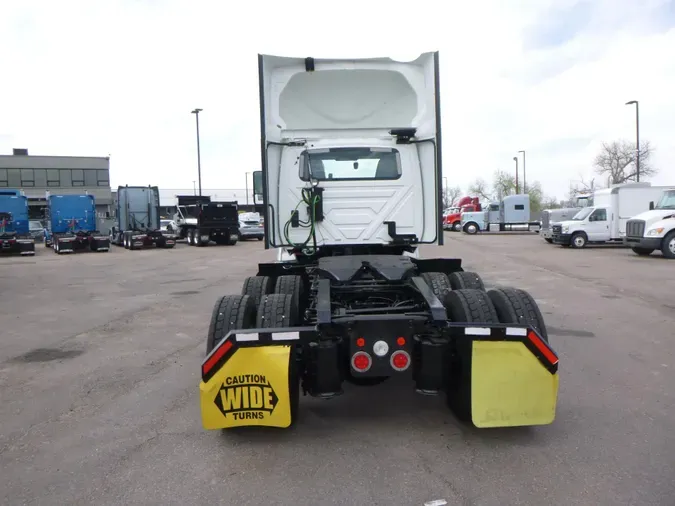 2020 International LT625
