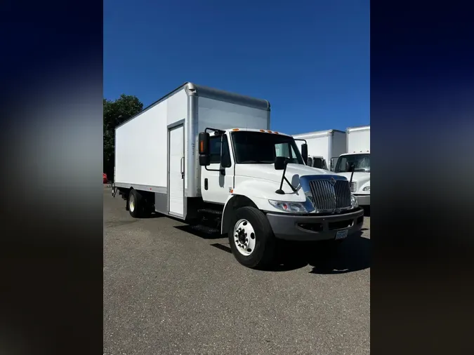 2018 NAVISTAR INTERNATIONAL 4300 LP