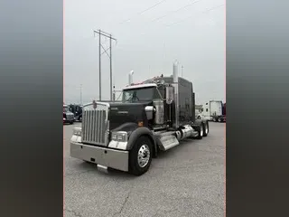 2021 KENWORTH W900