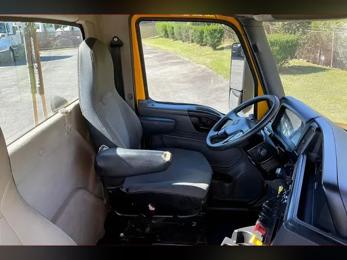 2019 INT LT625 6x4c4ad8aac4eb9e40d70dfc922f1e2c0c0