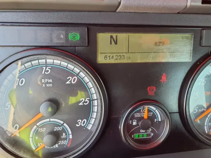 2019 FREIGHTLINER CASCADIA 125