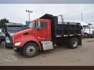 2012 KENWORTH T370