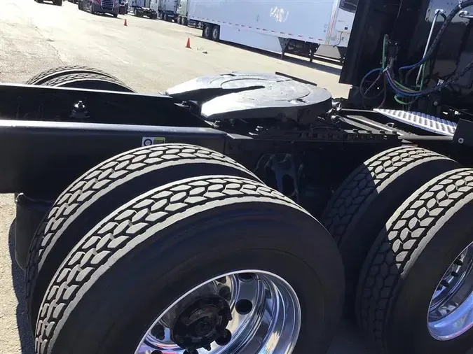 2022 KENWORTH T680c4b2a3c1631feb30f502dbd3d6e40924