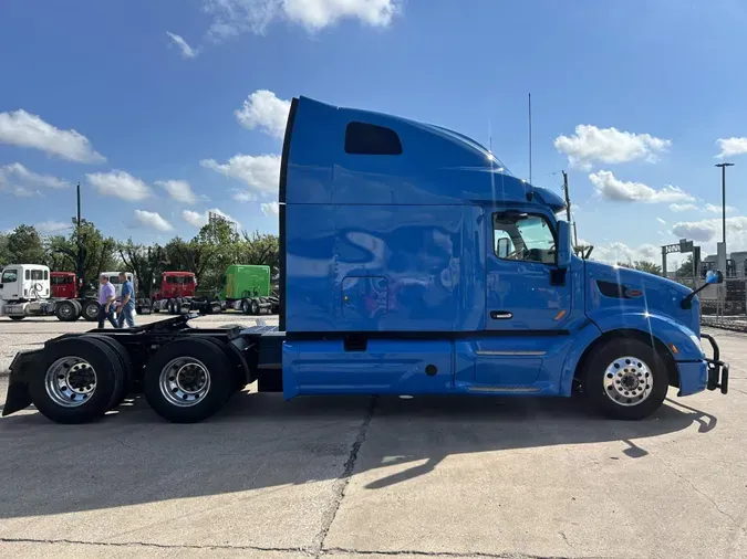 2021 Peterbilt 579