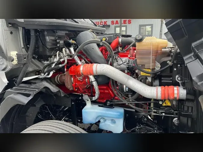 2022 INTERNATIONAL LT