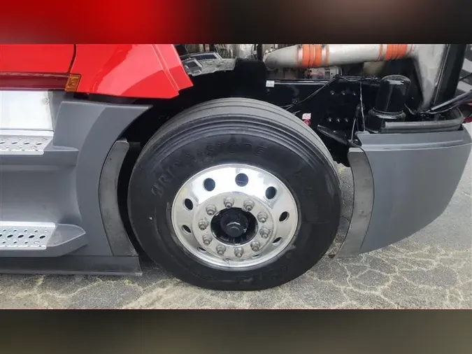 2023 FREIGHTLINER CA126c4b5707a396e06a24ac06ccc99279090