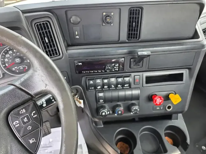 2019 NAVISTAR INTERNATIONAL LT625 DAYCAB T/A