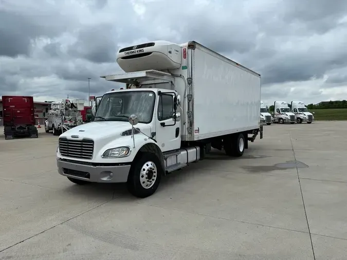2018 Freightliner M2 106