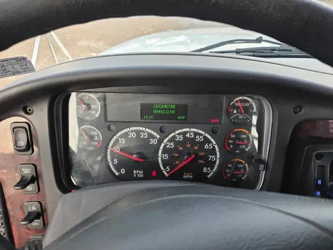 2018 FREIGHTLINER/MERCEDES M2 106