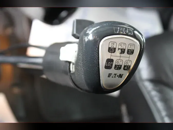 2021 Peterbilt 389