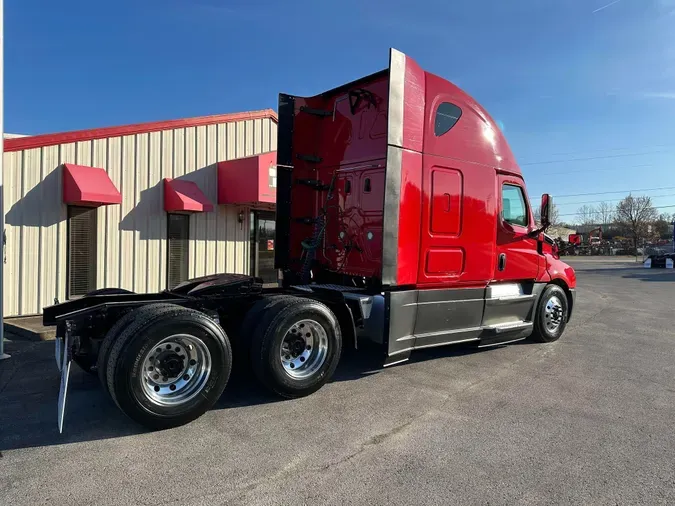 2022 FREIGHTLINER CASCADIA 126