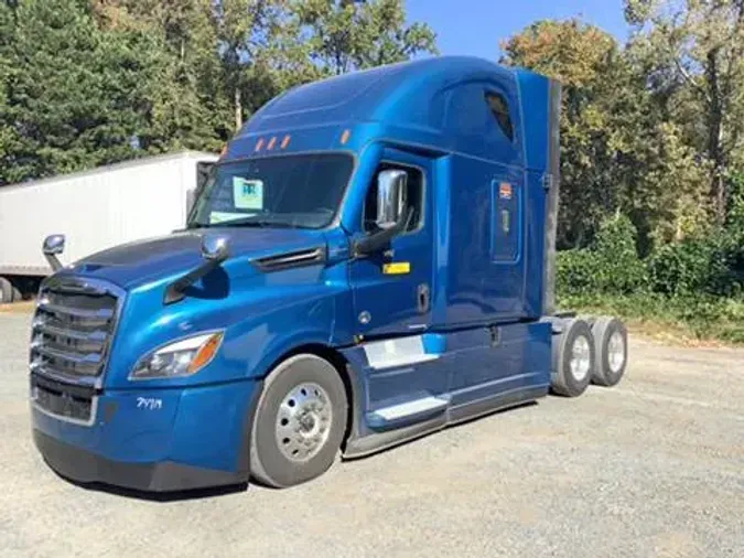 2022 Freightliner Cascadia