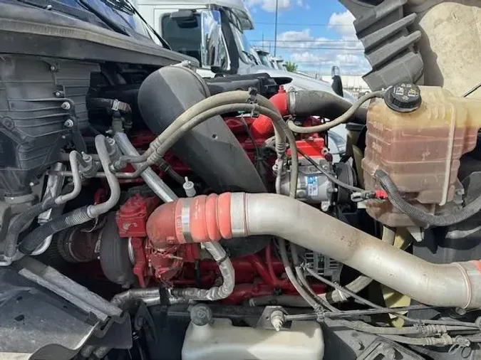 2023 International LT625