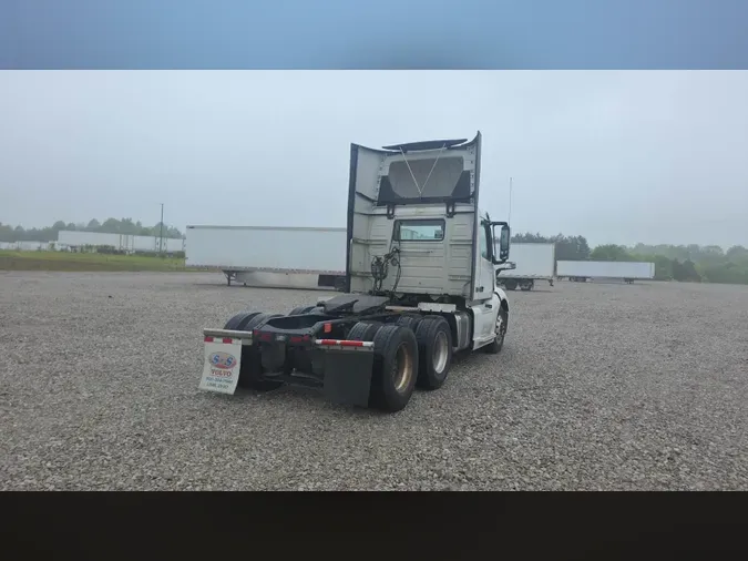 2020 Volvo VNL300c4be02f0523ee67b408c4805d1d77c34