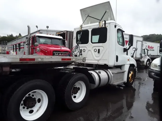 2019 FREIGHTLINER/MERCEDES CASCADIA 125