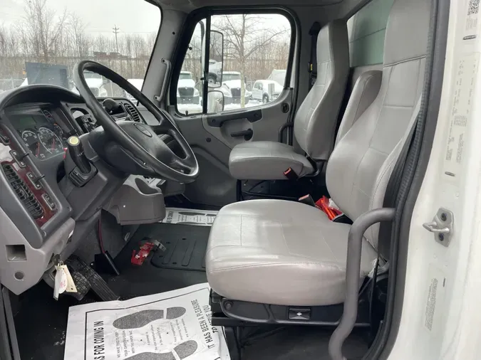 2019 Freightliner Business Class M2 106