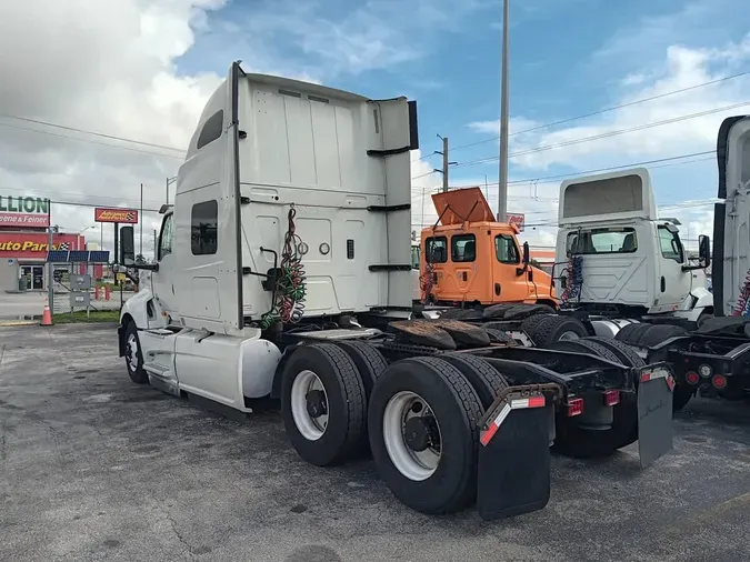 2020 NAVISTAR INTERNATIONAL LT625 SLPR CAB