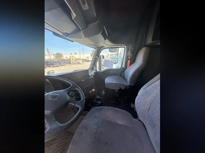 2020 NAVISTAR INTERNATIONAL LT625 SLPR CABc4c4f4d2f5aef34e155bb74420d809fb