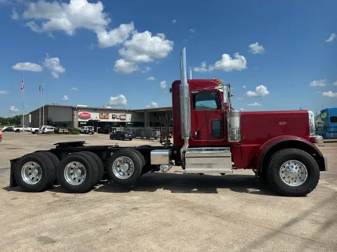 2024 Peterbilt 389