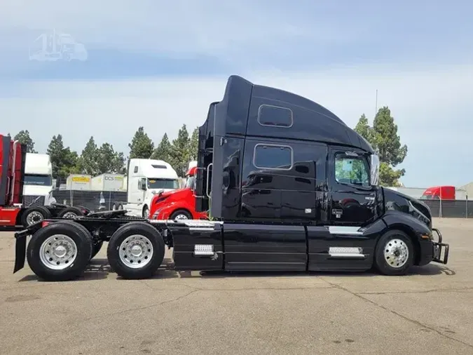 2024 VOLVO VNL64T860