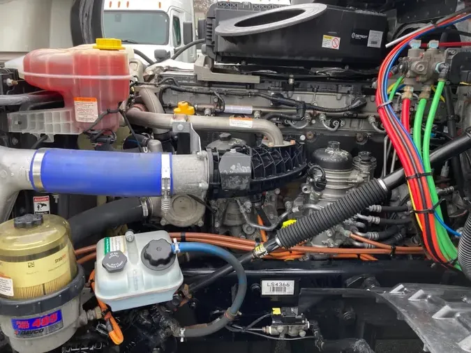 2020 FREIGHTLINER/MERCEDES NEW CASCADIA 126c4cbf0d11a515df8a09995a5a154a024