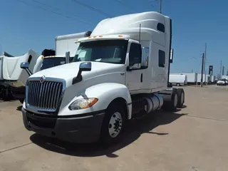 2019 NAVISTAR INTERNATIONAL LT625 SLPR CAB