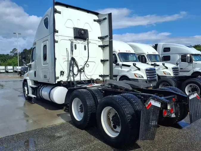 2020 FREIGHTLINER CASCADIA 125