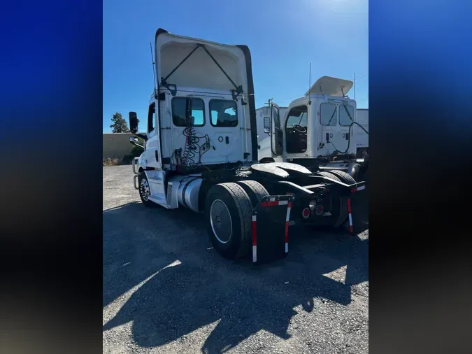 2020 FREIGHTLINER/MERCEDES NEW CASCADIA 116
