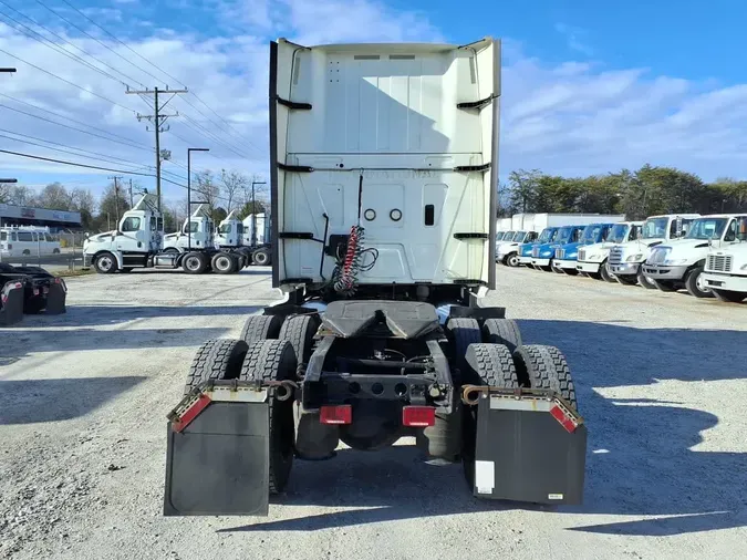 2020 NAVISTAR INTERNATIONAL LT625 SLPR CAB
