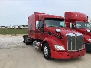 2018 PETERBILT 579