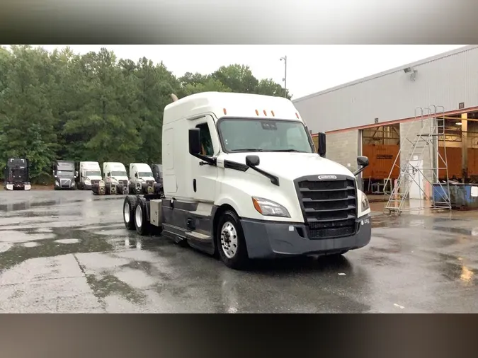 2021 Freightliner Cascadia 126c4d366d8669768c0048cdb6d8221a346