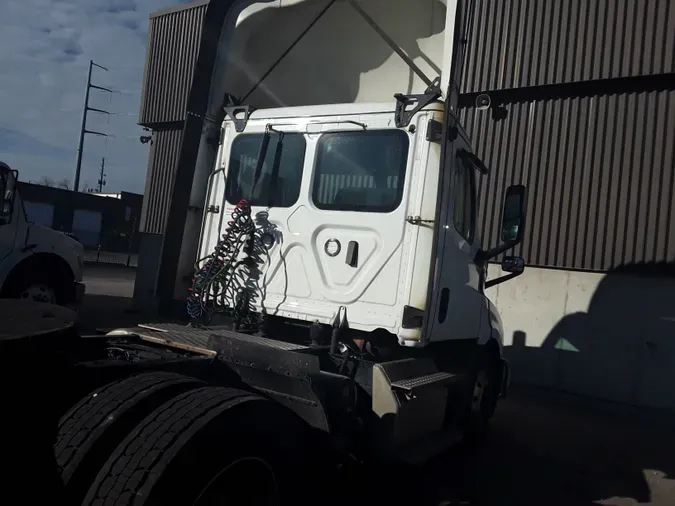 2020 FREIGHTLINER/MERCEDES NEW CASCADIA 116