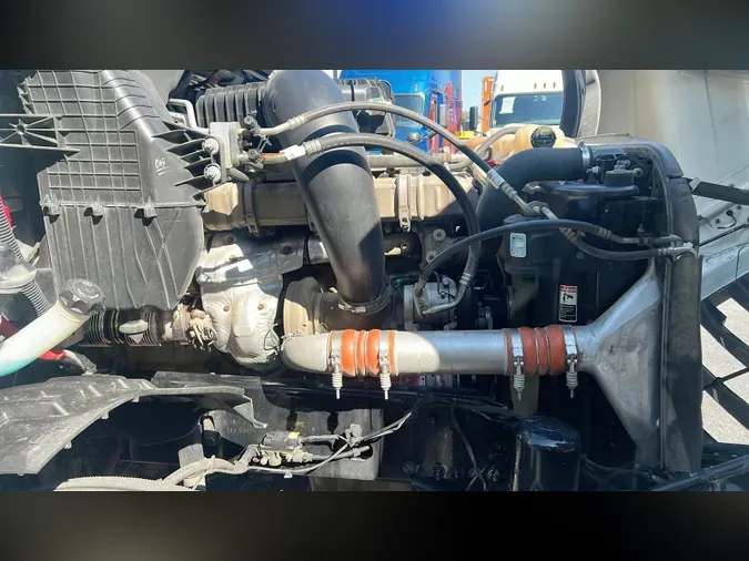 2020 Freightliner Cascadia 126