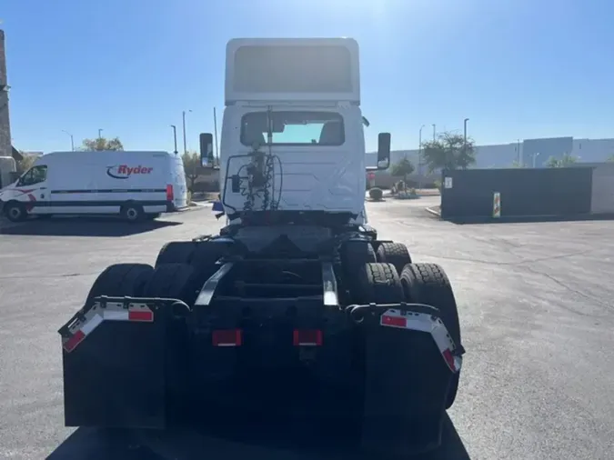 2019 NAVISTAR INTERNATIONAL LT625 DAYCAB T/Ac4da5c6c76b7e1bc3f6a5aff01450ccf