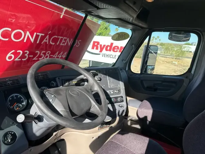2017 FREIGHTLINER CASCADIA 113