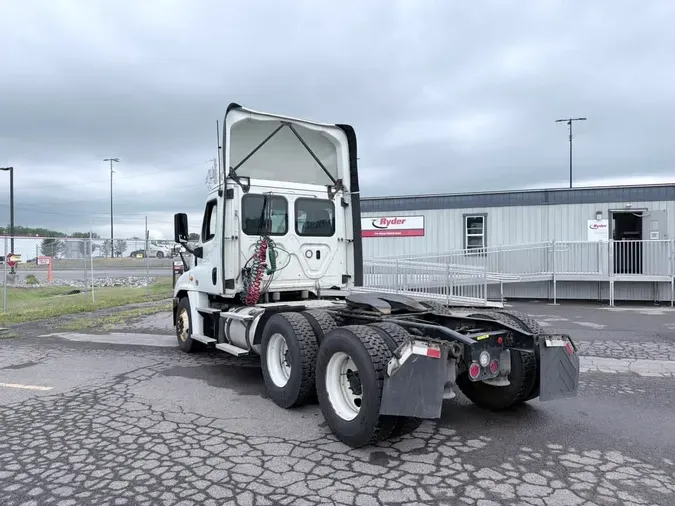 2020 FREIGHTLINER/MERCEDES CASCADIA 125