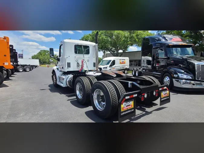 2020 Peterbilt 579c4e3a0885ff646d8a7282d351fdadfc6