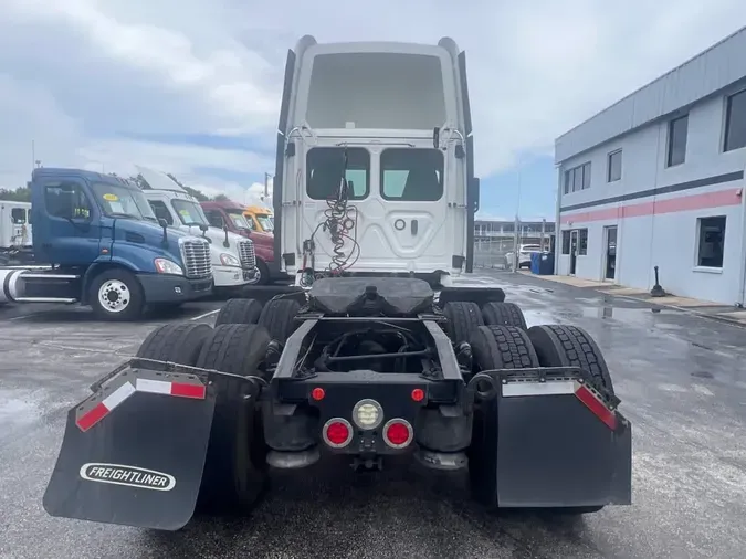 2020 FREIGHTLINER NEW CASCADIA PX12664