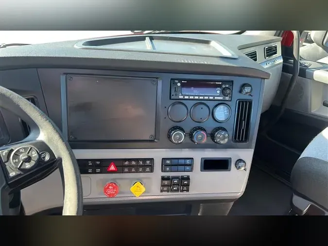 2022 FREIGHTLINER CA126