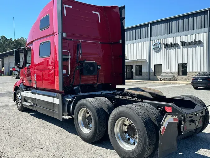 2019 Volvo VNL64T860